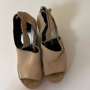 Dolce Vita Sandals